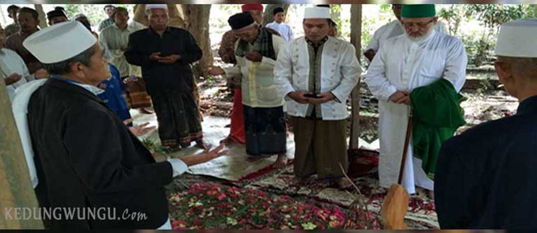 Taziyah Saikh Fadhil al-Jailani ke Pusara Abah Afandi